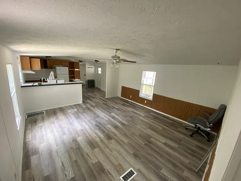 6635 Old Orchard Ave — Photo 6