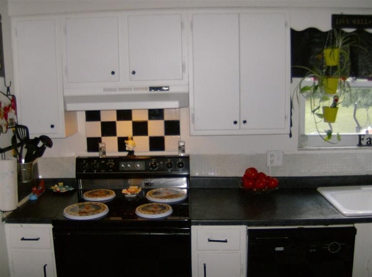 1st image of 5839 Leslie Dr