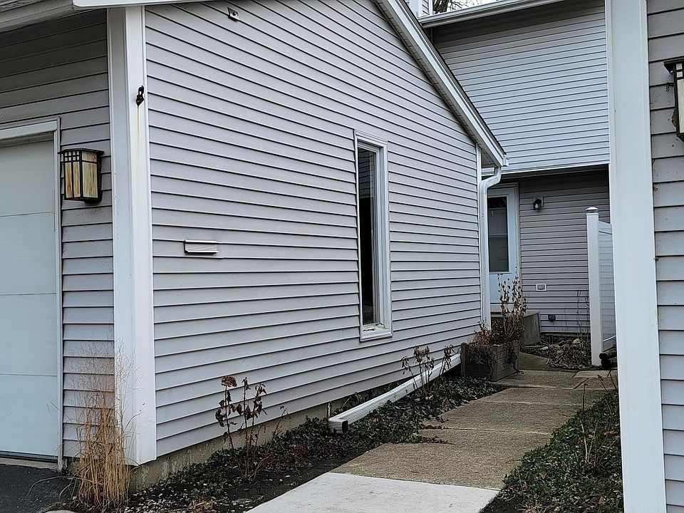 1st image of 527 Winston Ln #527