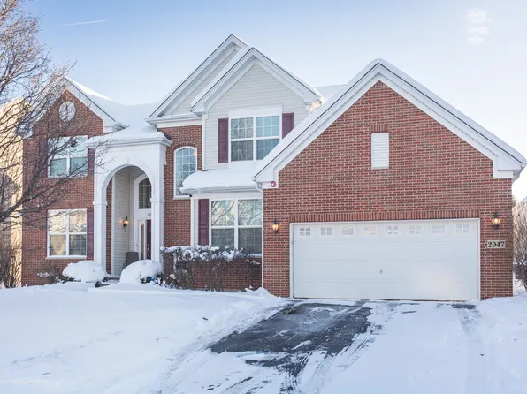 2047 Amelia Ln, Hoffman Estates, IL 60192