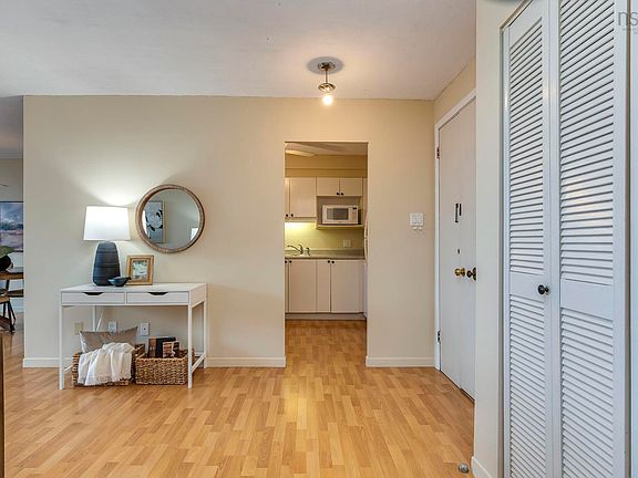 3rd image of 5959 Spring Garden Rd #1409