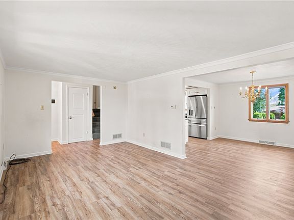 4th image of 408 Middlesex Rd