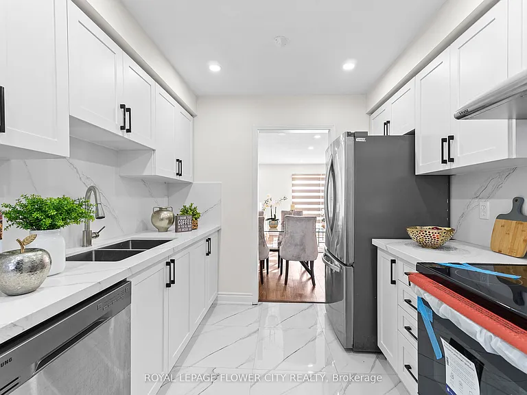 87 Tulip Dr — Photo 15