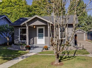 7419 SE Reedway St, Portland, OR 97206