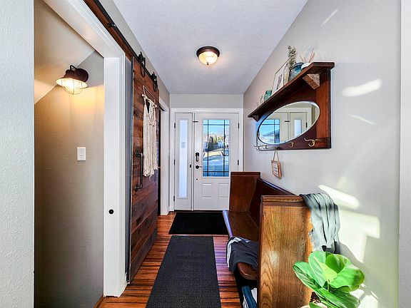 2nd image of 2607 W Prospect Ave
