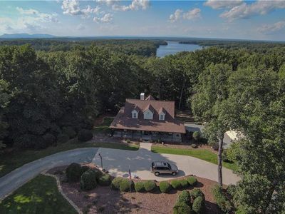 255 Dionne Way, Stokesdale, NC, 27357