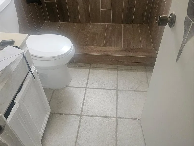4011 Alshire Dr — Photo 20