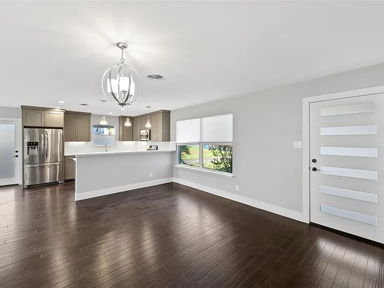 1305 Glenwood Dr — Photo 1