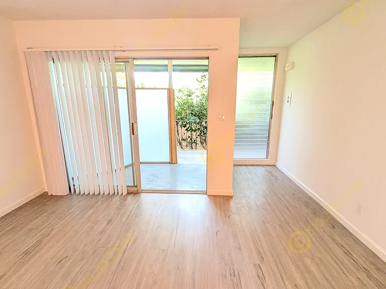 362 S Rexford Dr #9 — Photo 7