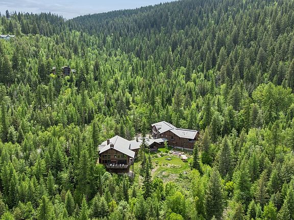 4th image of 1725 Lion Mountain Dr