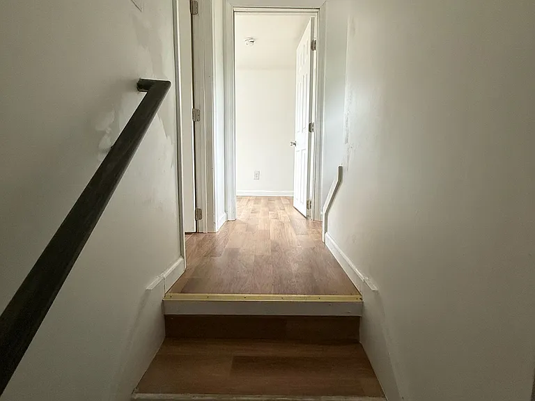 163 S Main St — Photo 15