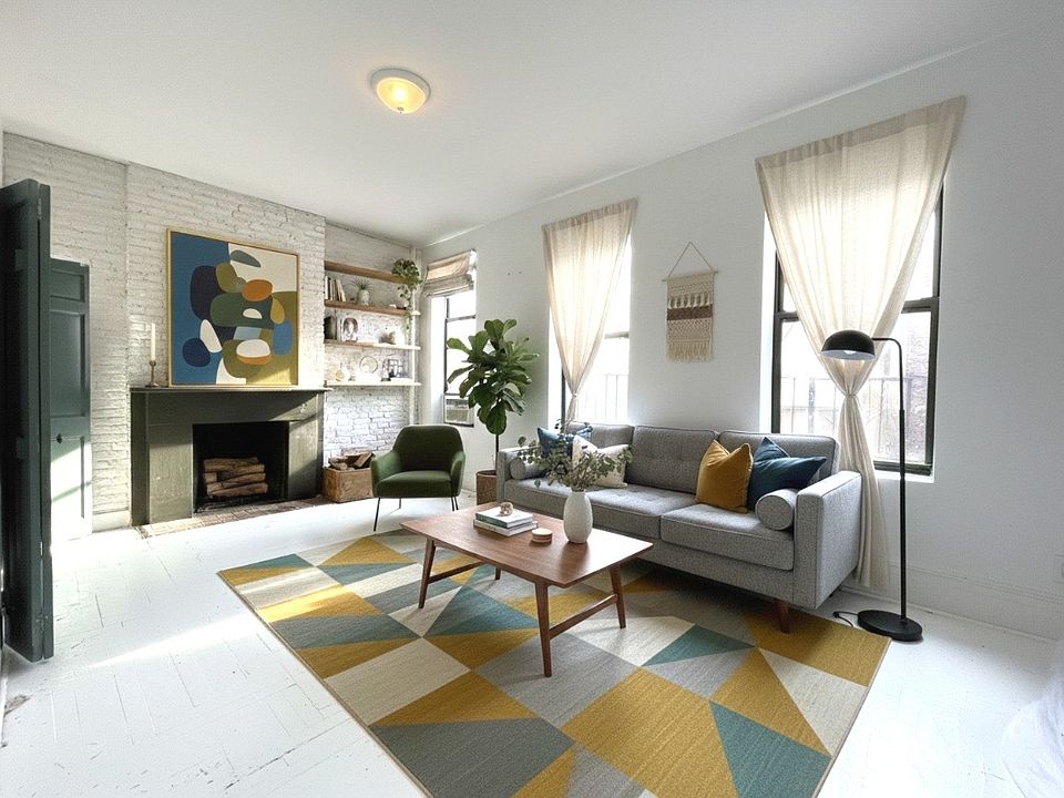 1st image of 82 Christopher St #2B