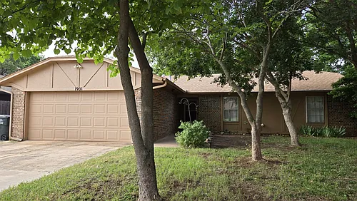 1901 Oakcreek Dr Photo 1 1901 Oakcreek Dr Photo 1