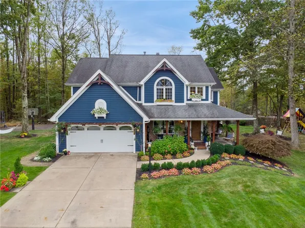 402 Ashwood Ct, Greensburg, PA 15601