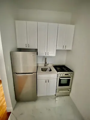 Rented by AJ Clarke | media 10