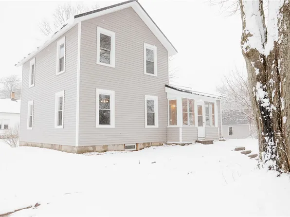 319 Duane St, Corry, PA 16407