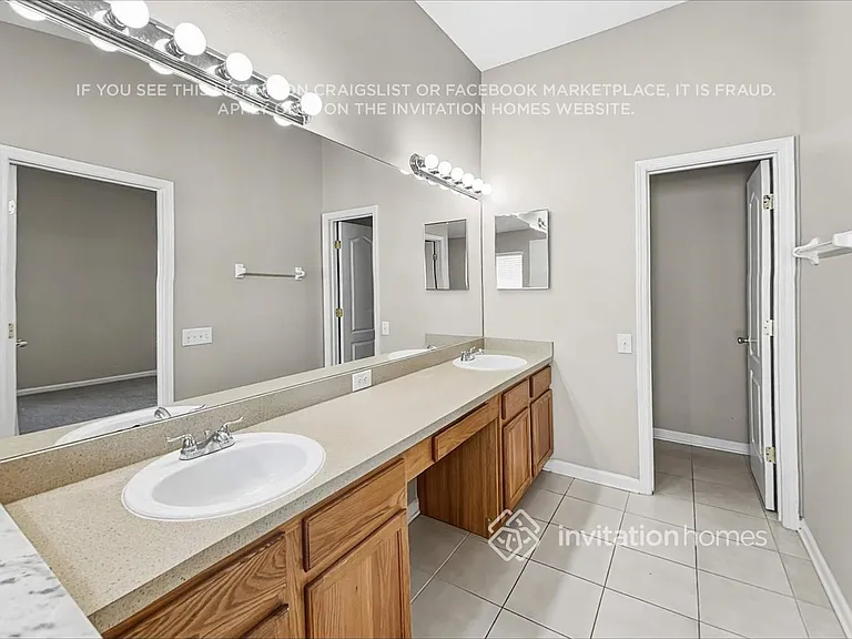 30237 Glenham Ct — Photo 12