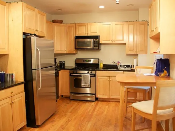 25 Aspinwall Ave #A1, Brookline, MA 02446