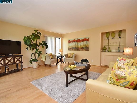 4th image of 460 N Civic Dr APT 309