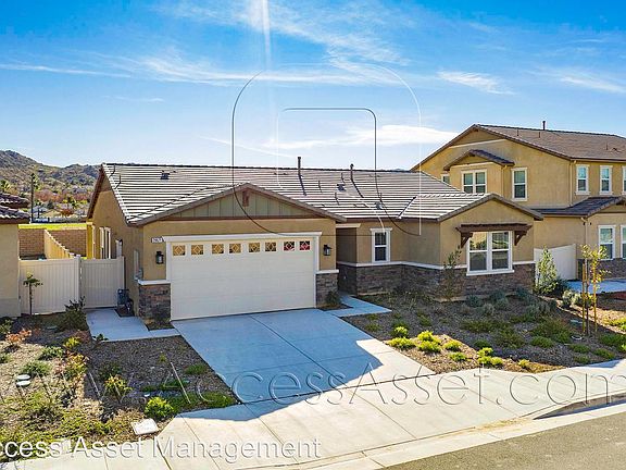 3rd image of 28671 Yarow Way