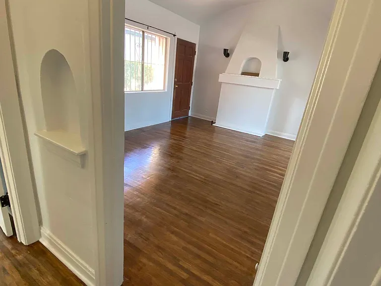 1134 N Evergreen Ave — Photo 18