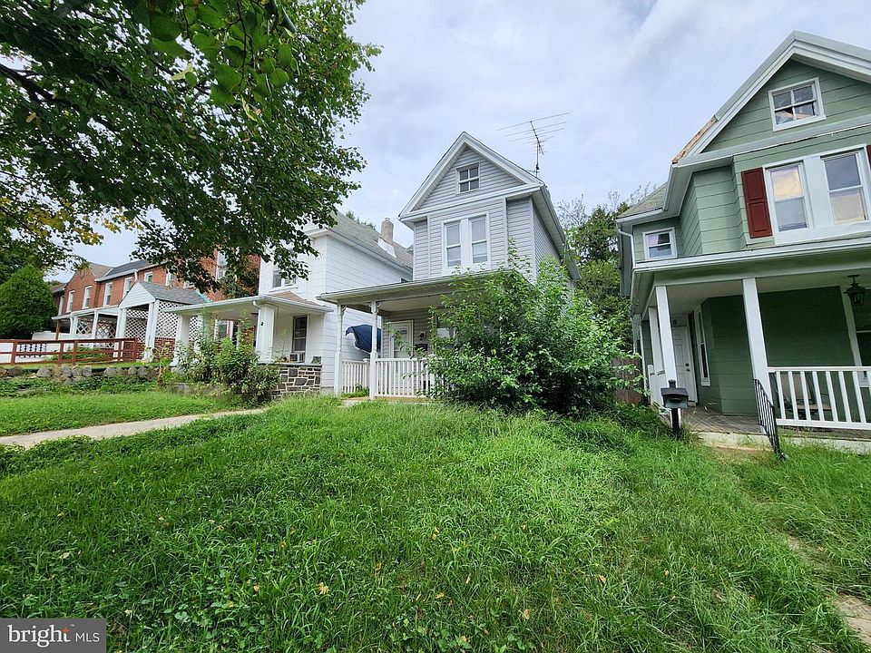 1st image of 724 E 35th St