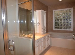 244 W Pines Dr, Montgomery, TX 77356