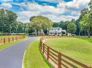 409 Farmer Dr, Hampton, GA 30228