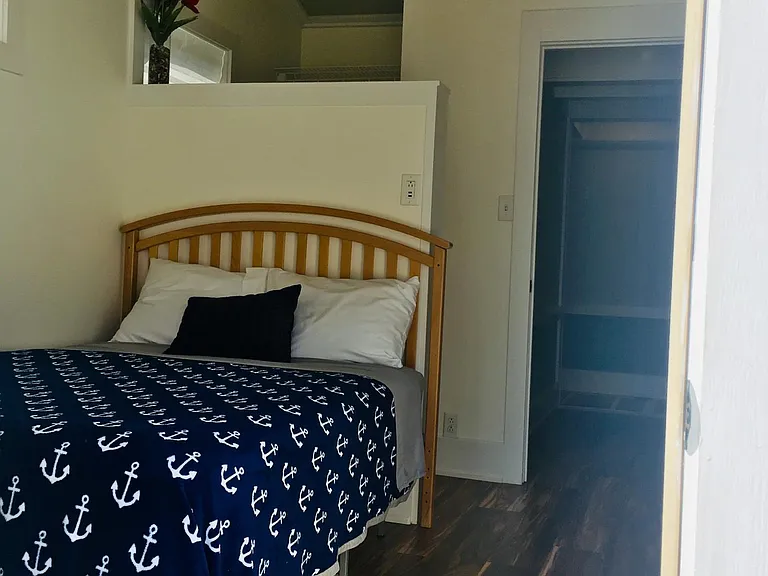 325 S Grant St — Photo 23