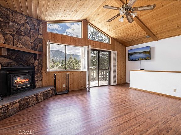 3rd image of 2115 State Ln