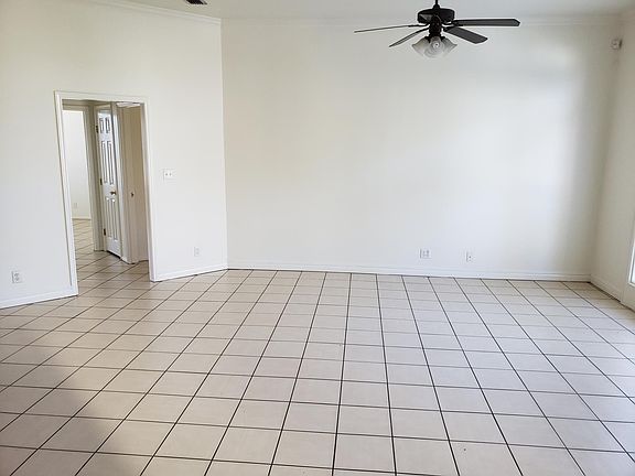 4th image of 24 Tabasco Ct