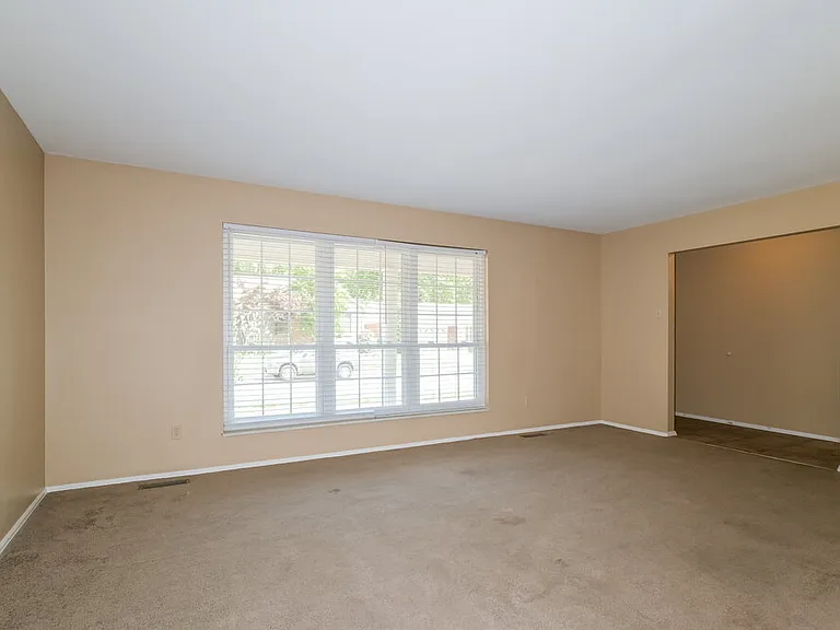 3825 Arbre Ln — Photo 10