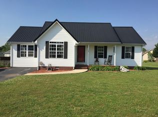 108 Falcon Dr, McMinnville, TN 37110