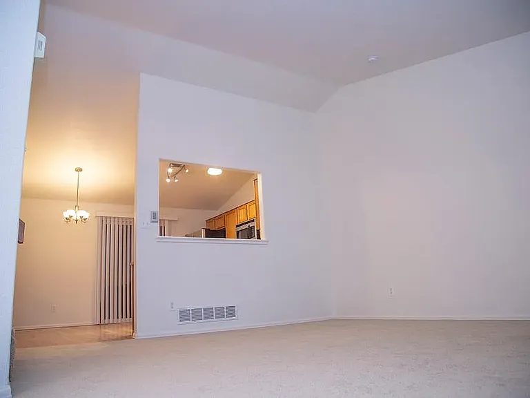 5323 Coyote Dr — Photo 15