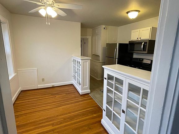 4th image of 4419 Erie Ave APT 2