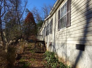 327 Wilds Cove Rd, Franklin, NC 28734