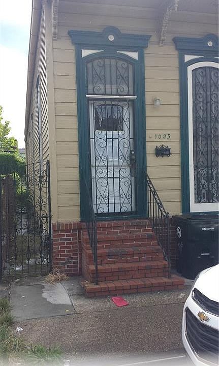 1st image of 1023 Frenchmen St