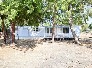 4913 Melody Ln, Roseburg, OR 97471