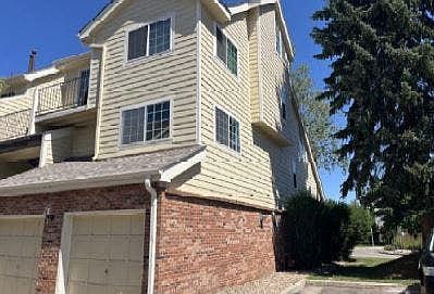 3rd image of 13702 E Lehigh Ave