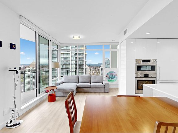 4th image of 2085 Skyline Ct #2602