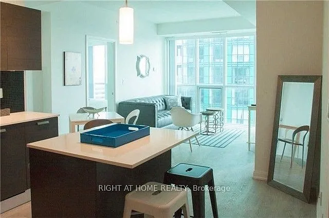 Building Photo - 11 Bogert Ave #901