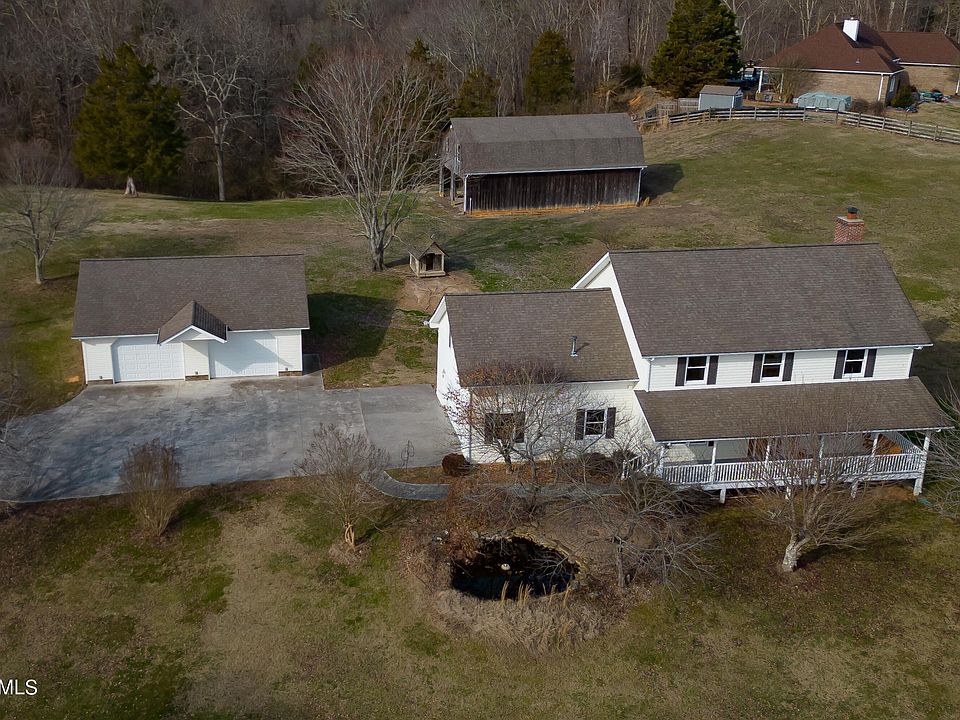 1st image of 126 Elkins Ln