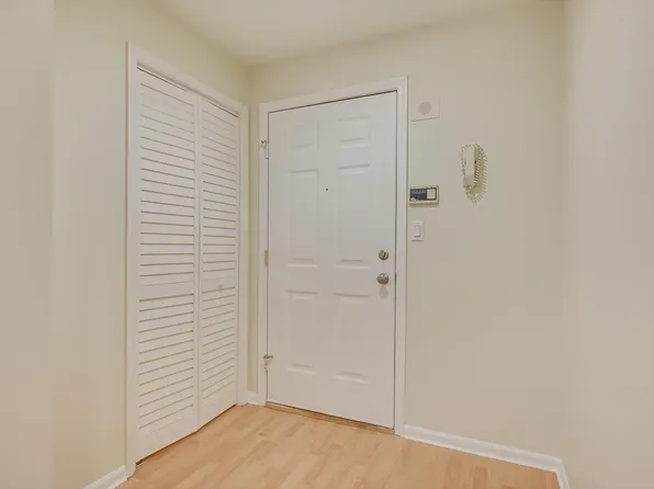 1109 Stoneridge Cir, Helmetta, NJ 08828