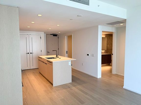 2nd image of 333 Ward Ave #1706