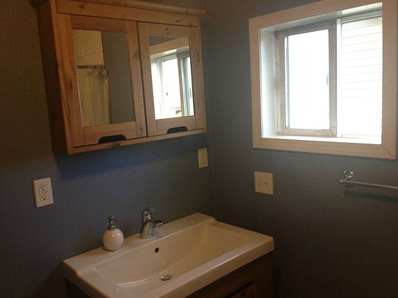 4th image of 4056 E Spokane St