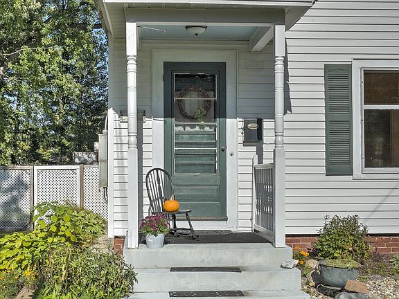 3rd image of 37 McKinley St