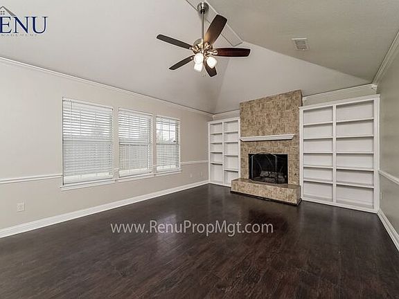 3rd image of 3711 Penny Ln