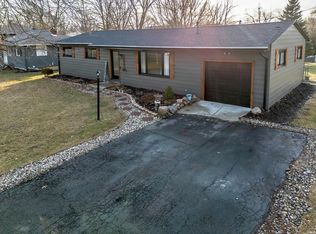 5613 Meadowbrook Dr, Fort Wayne, IN