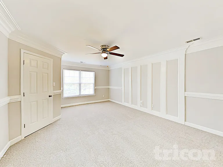4700 Winterberry Ln — Photo 8