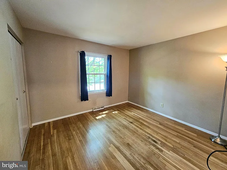 2417 Barracks Pl #1 — Photo 9